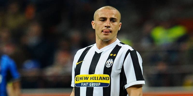 Tinh Thần Lãnh Đạo Trên Sân